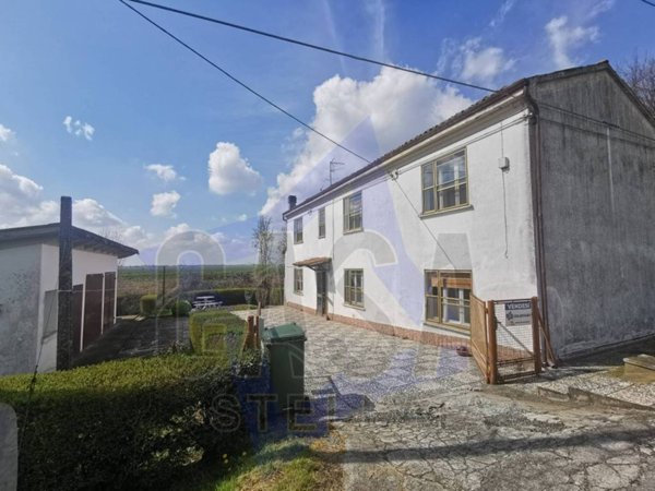 casa indipendente in vendita a Bondeno