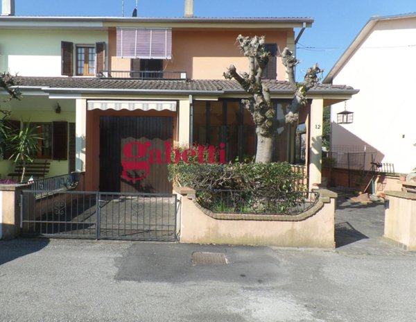casa indipendente in vendita a Bondeno