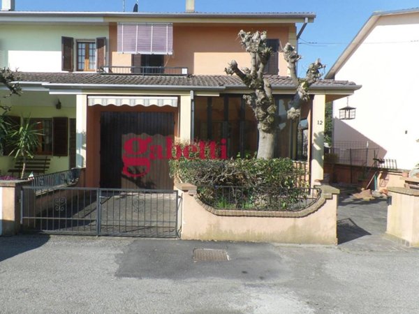 casa indipendente in vendita a Bondeno