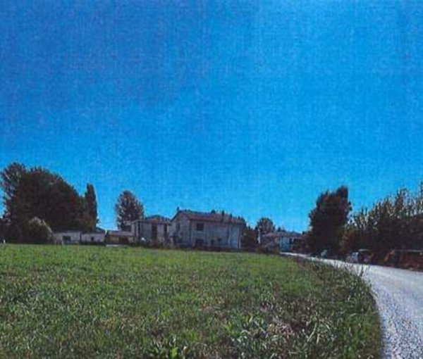 terreno edificabile in vendita a Bondeno