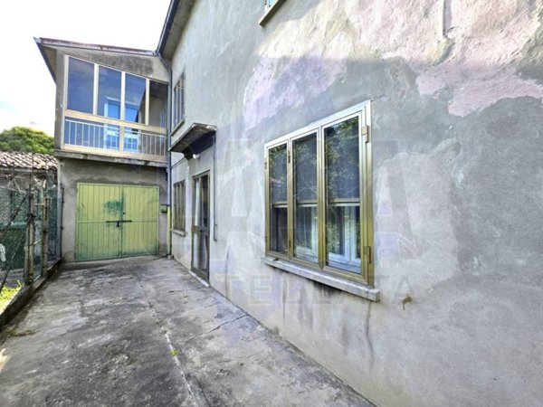casa indipendente in vendita a Bondeno