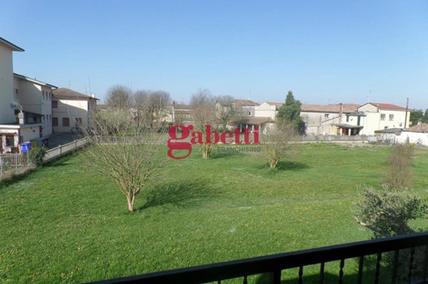 casa indipendente in vendita a Bondeno