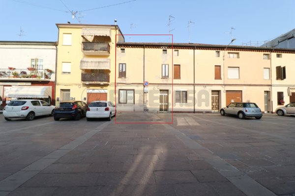 casa indipendente in vendita a Bondeno