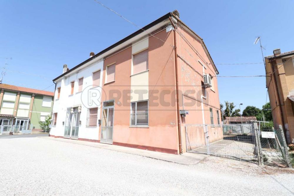 casa indipendente in vendita a Bondeno