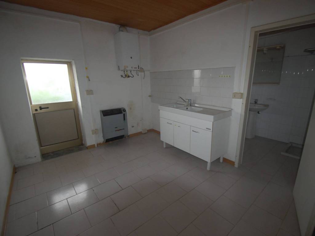 casa indipendente in vendita a Bondeno