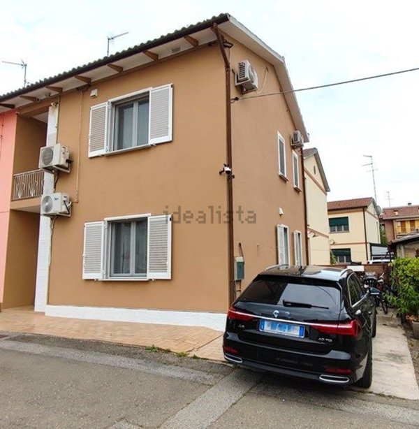 casa indipendente in vendita a Bondeno