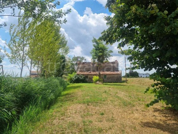 casa indipendente in vendita a Bondeno