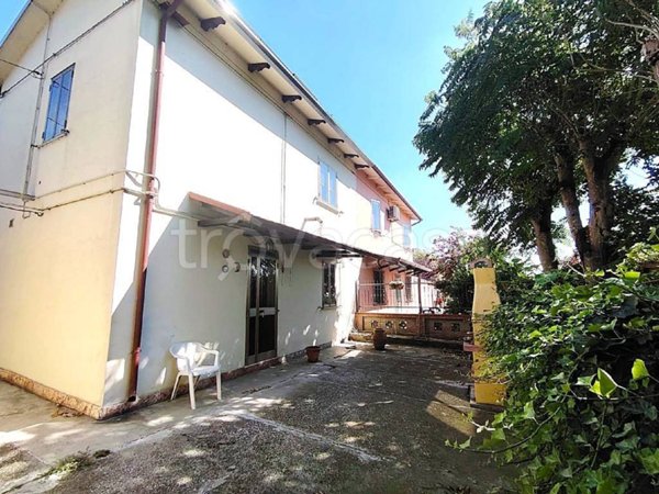 casa indipendente in vendita a Bondeno