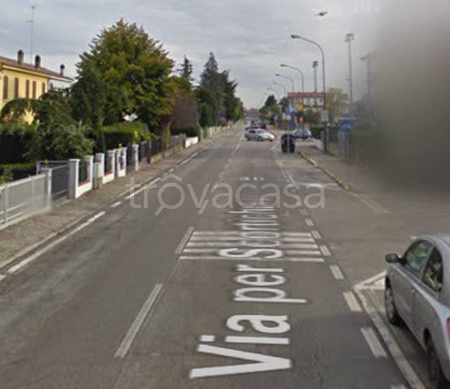 negozio in vendita a Bondeno