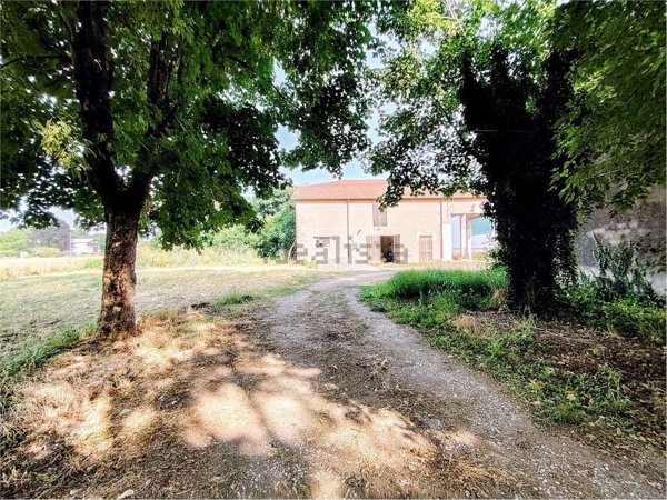 quadrivano in vendita a Bondeno