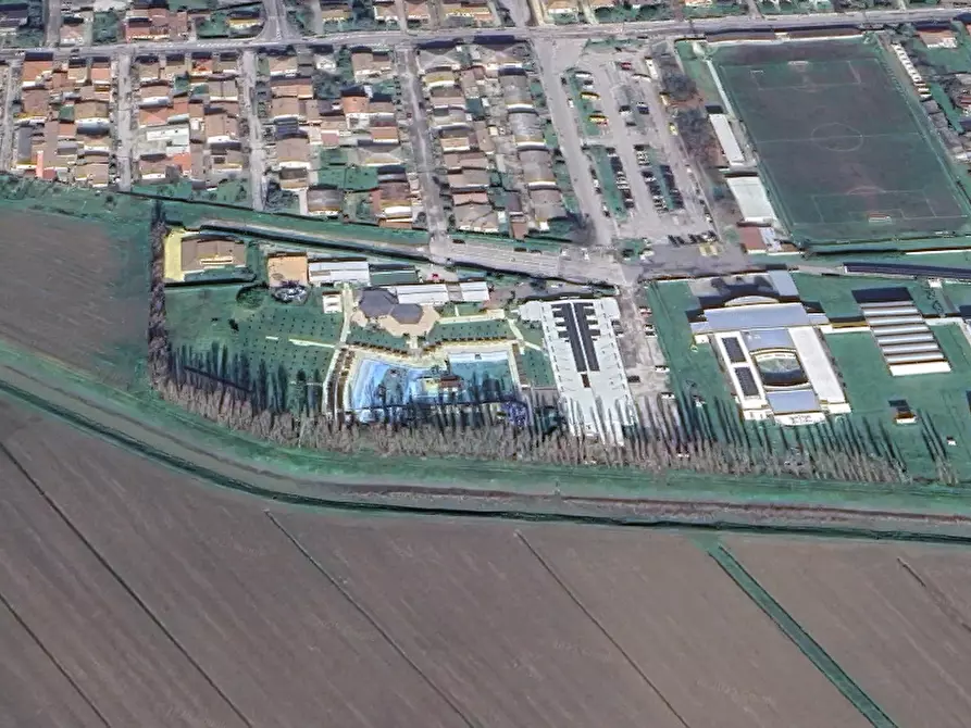 locale di sgombero in vendita a Bondeno