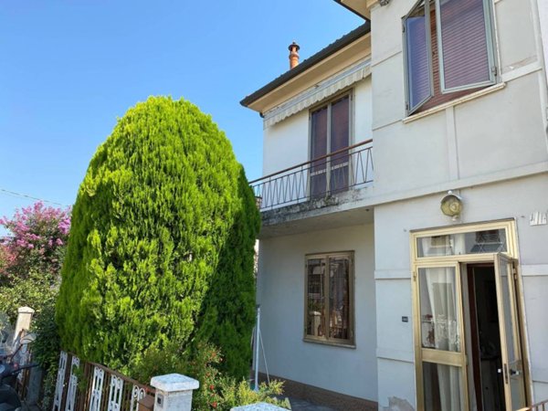casa indipendente in vendita a Bondeno