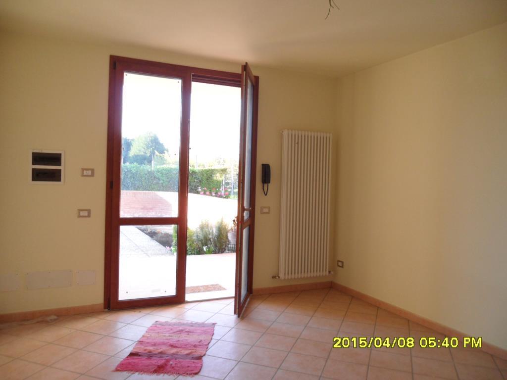 casa indipendente in vendita a Bondeno