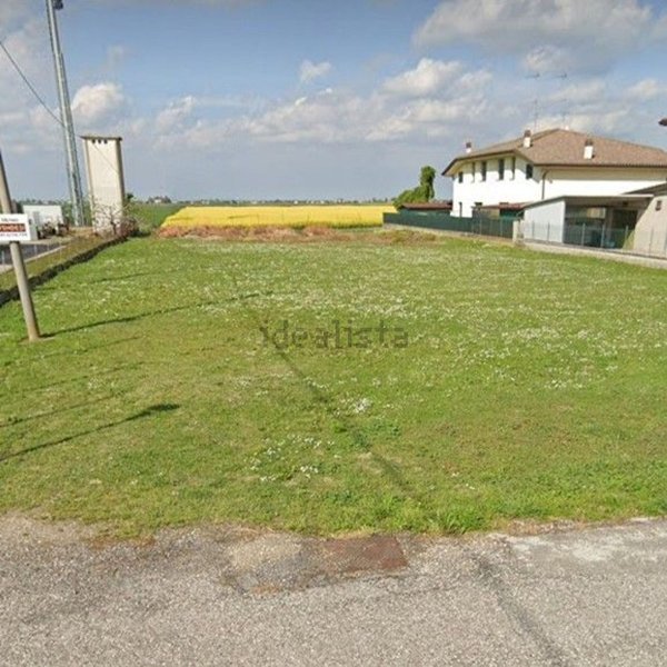 casa indipendente in vendita a Bondeno