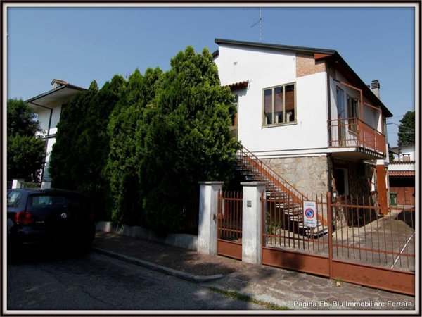 casa indipendente in vendita a Bondeno