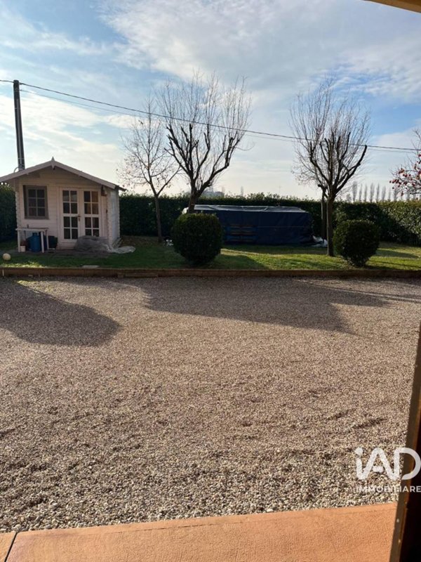 casa indipendente in vendita a Bondeno