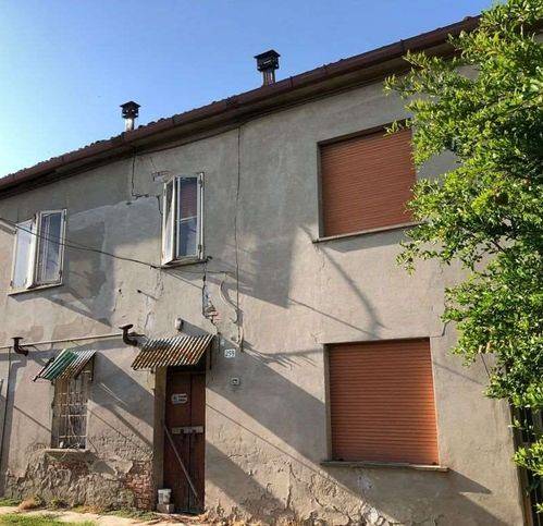 casa indipendente in vendita a Bondeno