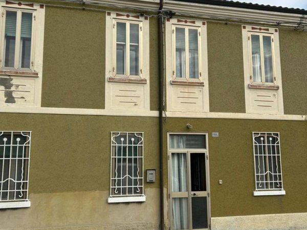 casa indipendente in vendita a Bondeno