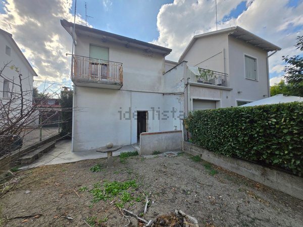 casa indipendente in vendita a Bondeno