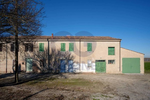 casa indipendente in vendita a Bondeno