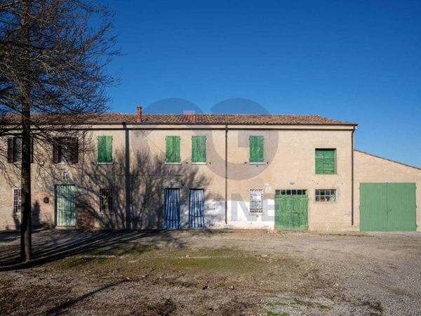 casa indipendente in vendita a Bondeno