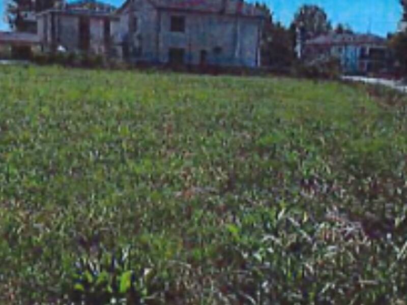 terreno edificabile in vendita a Bondeno