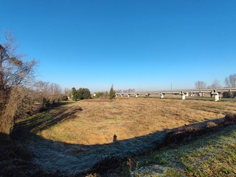 terreno agricolo in vendita a Bondeno