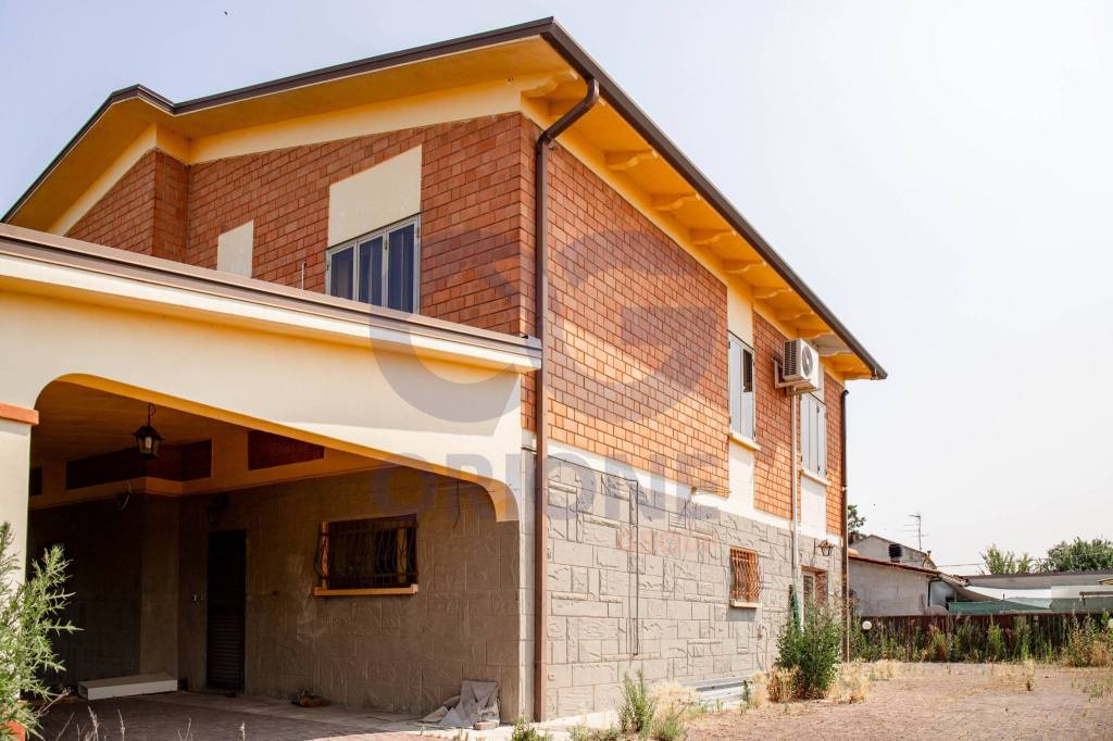 casa indipendente in vendita a Bondeno