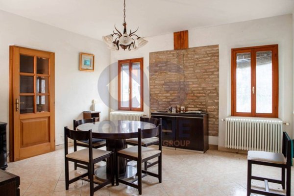 casa indipendente in vendita a Bondeno
