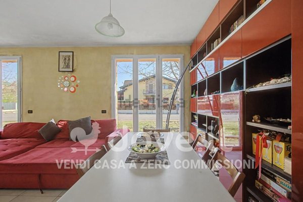 casa indipendente in vendita a Bondeno