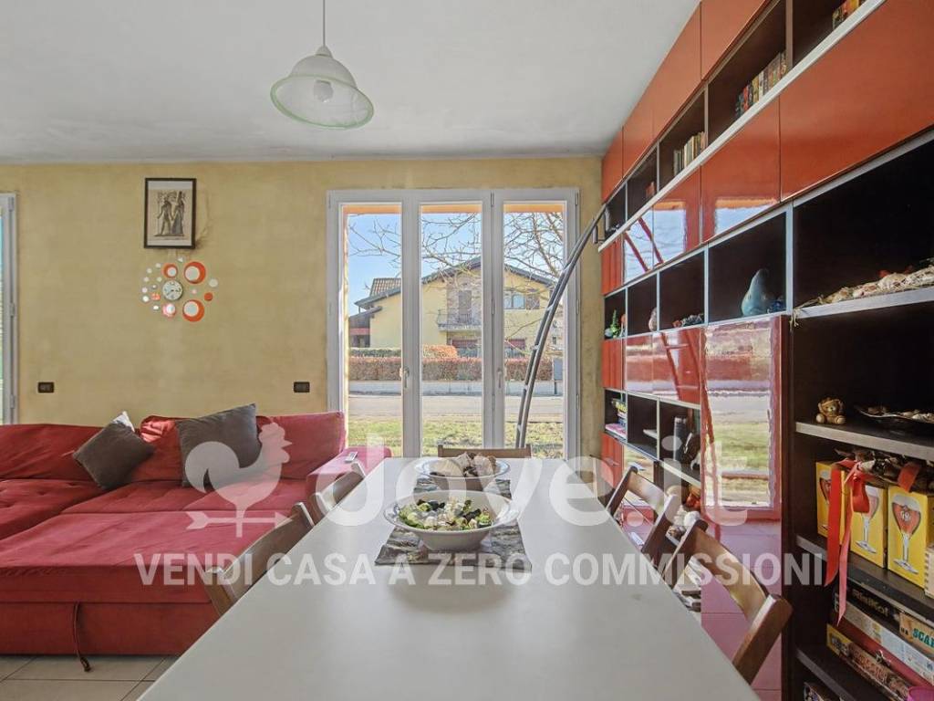 casa indipendente in vendita a Bondeno