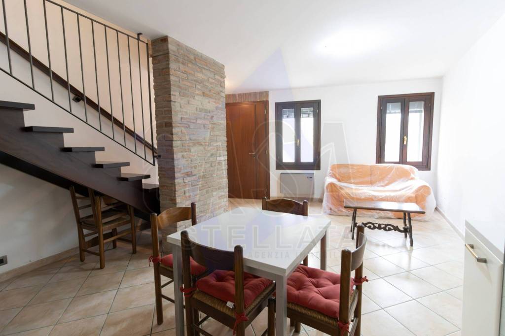 casa indipendente in vendita a Bondeno
