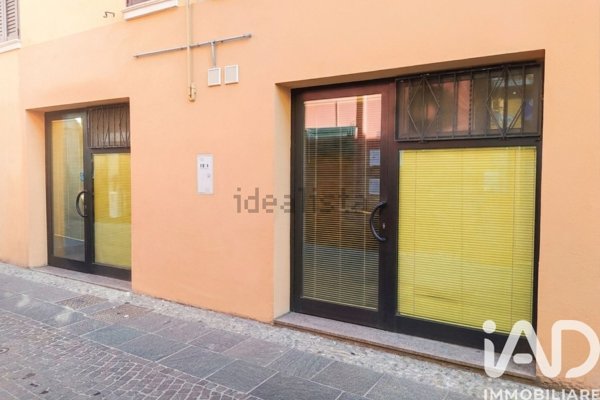 locale commerciale in vendita a Bondeno