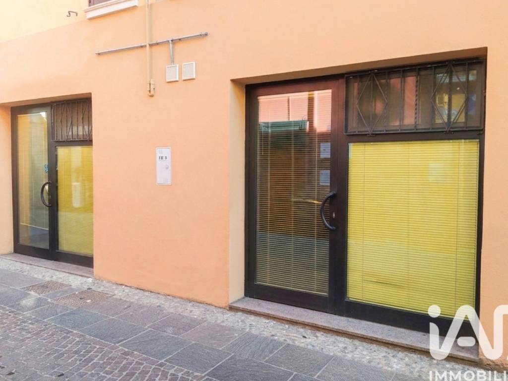 negozio in vendita a Bondeno