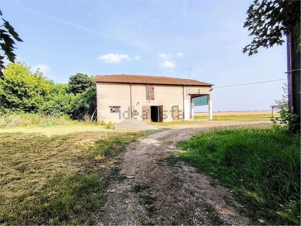 quadrivano in vendita a Bondeno