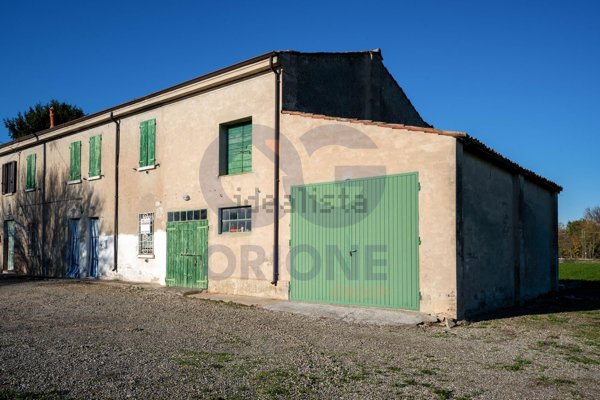 casa indipendente in vendita a Bondeno
