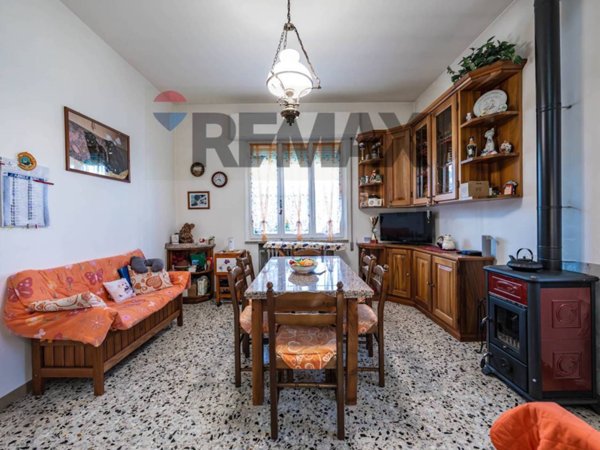 casa indipendente in vendita a Bondeno