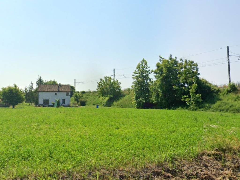 casa indipendente in vendita a Bondeno