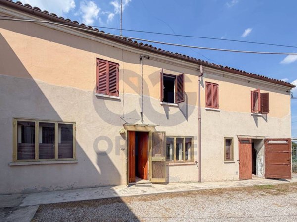 casa indipendente in vendita a Bondeno