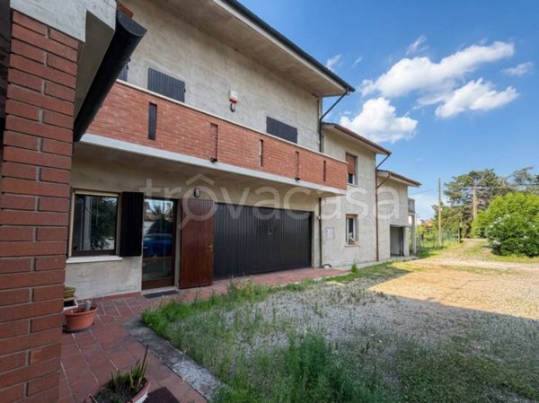 casa indipendente in vendita a Bondeno
