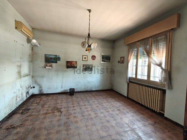 casa indipendente in vendita a Bondeno