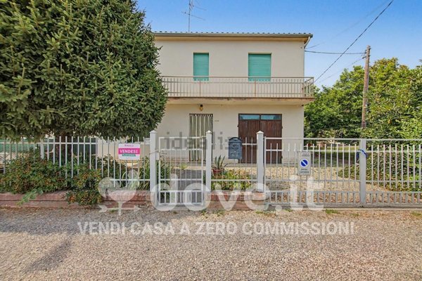 casa indipendente in vendita a Bondeno