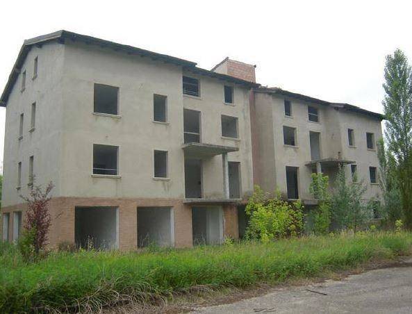 intera palazzina in vendita a Cento