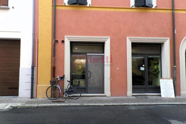 trivano in vendita a Cento