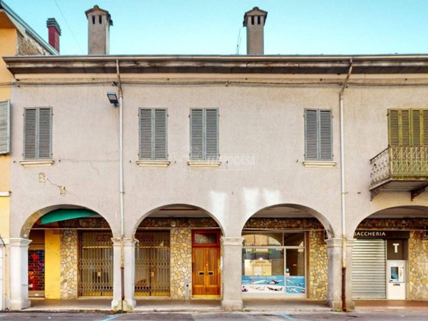 appartamento in vendita a Cento