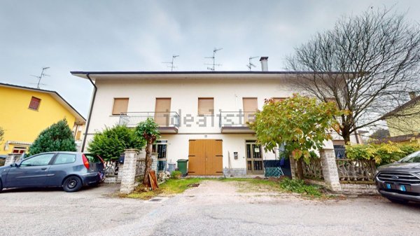 appartamento in vendita a Cento in zona Renazzo