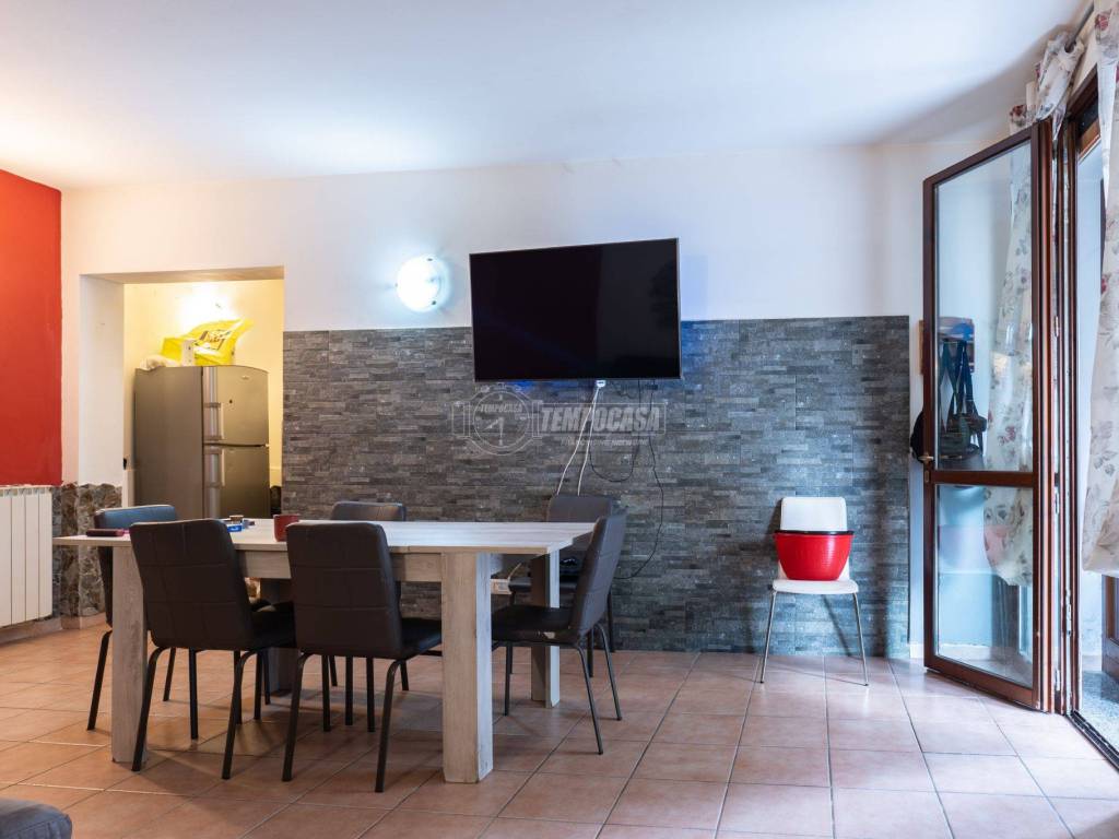 appartamento in vendita a Cento in zona Renazzo