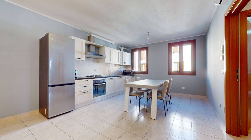 appartamento in vendita a Cento in zona Renazzo