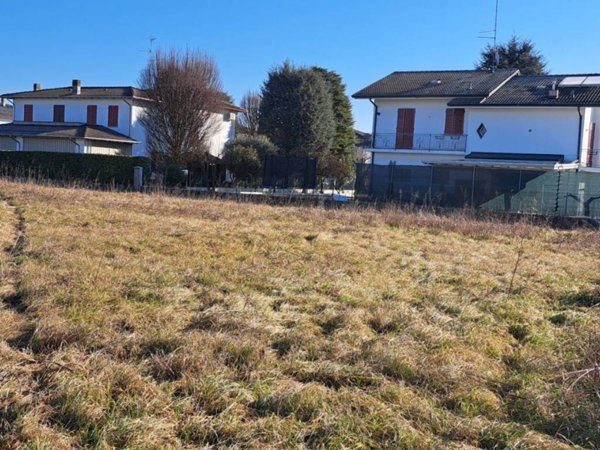 terreno agricolo in vendita a Cento in zona Casumaro