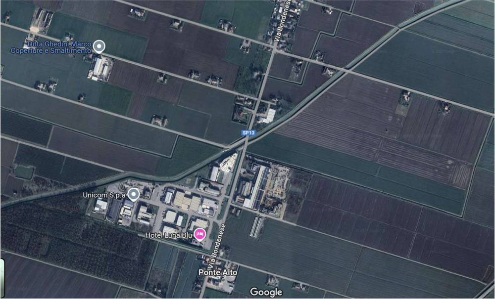casa indipendente in vendita a Cento in zona Casumaro